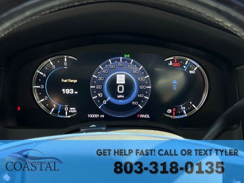 Used 2019 Cadillac Escalade Luxury w/ LPO, Radiant Package image 37