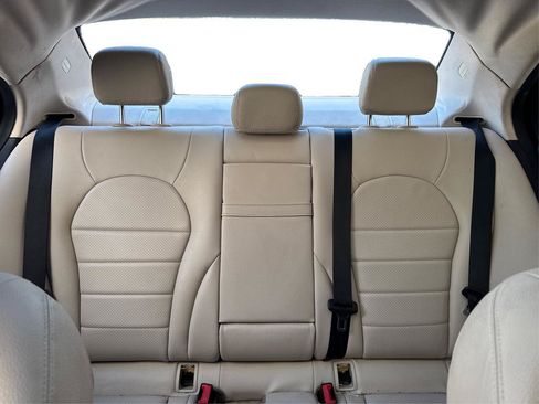 Used 2015 Mercedes-Benz C 300 Sedan image 15