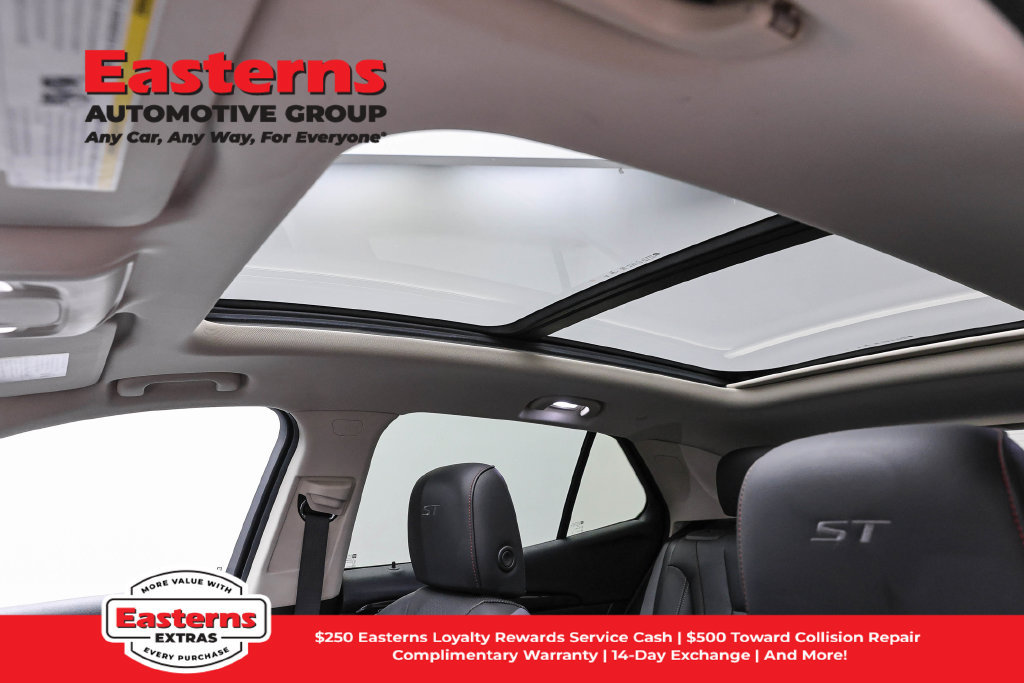 Used 2023 Buick Envision Essence w/ Sport Touring Package FWD image 36
