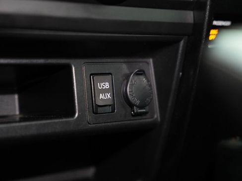 Used 2017 Toyota 4Runner TRD Off-Road AWD/4WD image 28