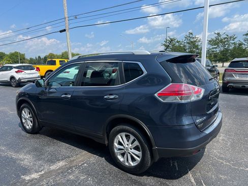 Used 2016 Nissan Rogue SV FWD image 3