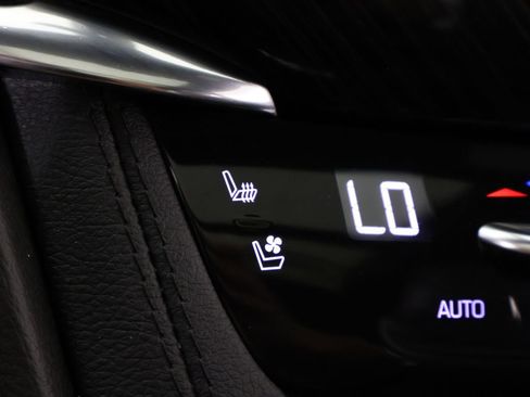 Used 2023 Cadillac XT6 Premium Luxury AWD/4WD image 61
