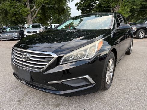 Used 2016 Hyundai Sonata SE FWD image 3