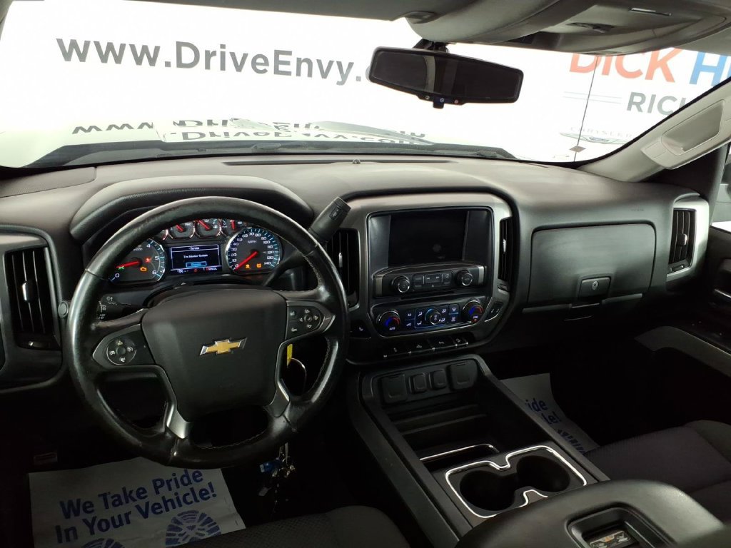 Used 2017 Chevrolet Silverado 1500 LT w/ Midnight Edition AWD/4WD image 10
