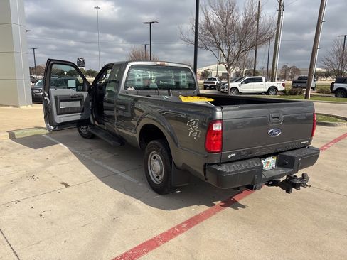 Used 2016 Ford F250 XL w/ Power Equipment Group image 2