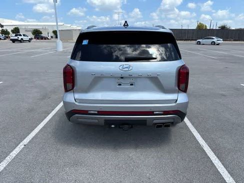 Used 2024 Hyundai Palisade SEL FWD image 4