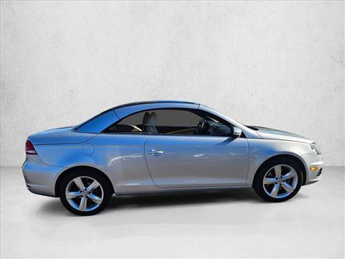 Used 2012 Volkswagen Eos Lux image 4