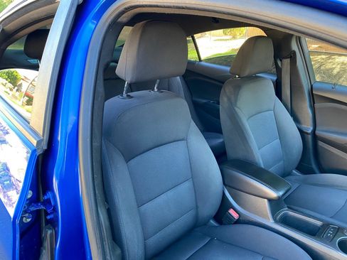 Used 2019 Chevrolet Cruze LT w/ Convenience Package FWD image 50