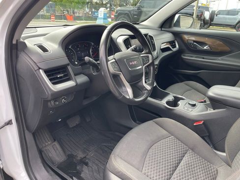 Used 2018 GMC Terrain SLE w/ Driver Convenience Package image 10