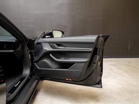 New 2026 Porsche Taycan AWD/4WD image 28