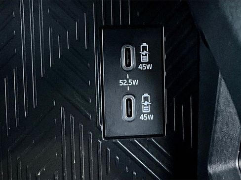 Used 2024 Toyota Tacoma TRD Off-Road image 33