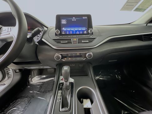 Used 2022 Nissan Altima 2.5 SV AWD/4WD image 25
