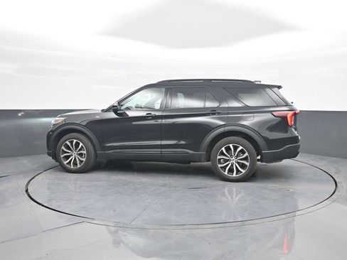 Used 2025 Ford Explorer ST-Line AWD/4WD image 5