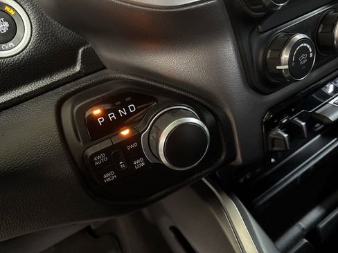 Used 2019 RAM 1500 Big Horn image 16