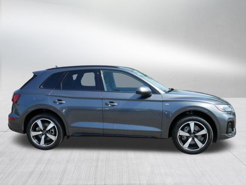 Used 2023 Audi Q5 2.0T Premium Plus w/ Premium Plus Package AWD/4WD image 8