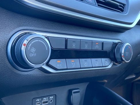 Used 2025 Nissan Altima 2.5 SR image 23