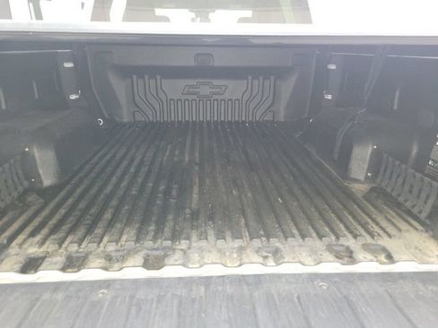 Used 2023 Chevrolet Silverado 1500 LT AWD/4WD image 20