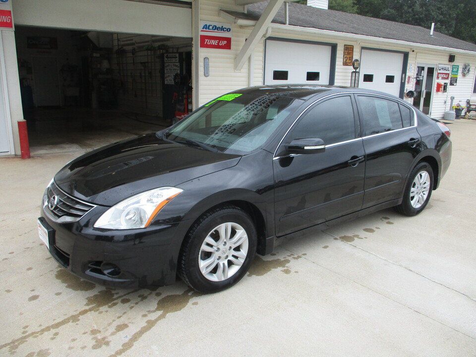 Used 2011 Nissan Altima 2.5 SL w/ 2.5SL Pkg FWD image 12