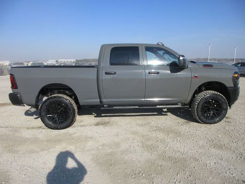 New 2026 RAM 2500 Tradesman AWD/4WD image 3