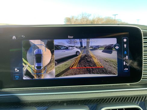 Used 2024 Mercedes-Benz GLE 53 AMG 4MATIC Coupe image 25