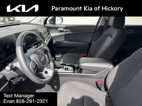 Used 2025 Kia Sportage LX FWD image 20