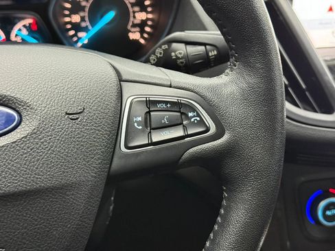 Used 2018 Ford Escape Titanium image 28