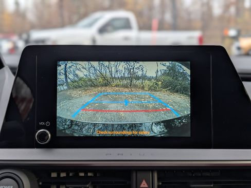 New 2026 Toyota Prius Plug-In Hybrid image 3