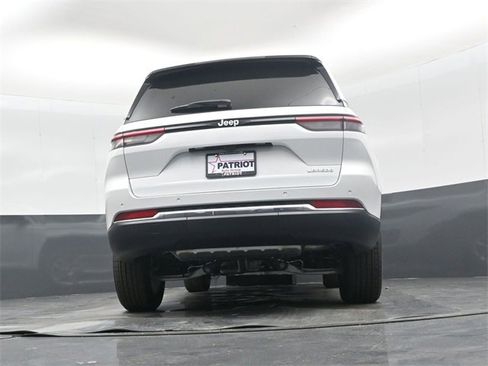 New 2025 Jeep Grand Cherokee Laredo X image 43