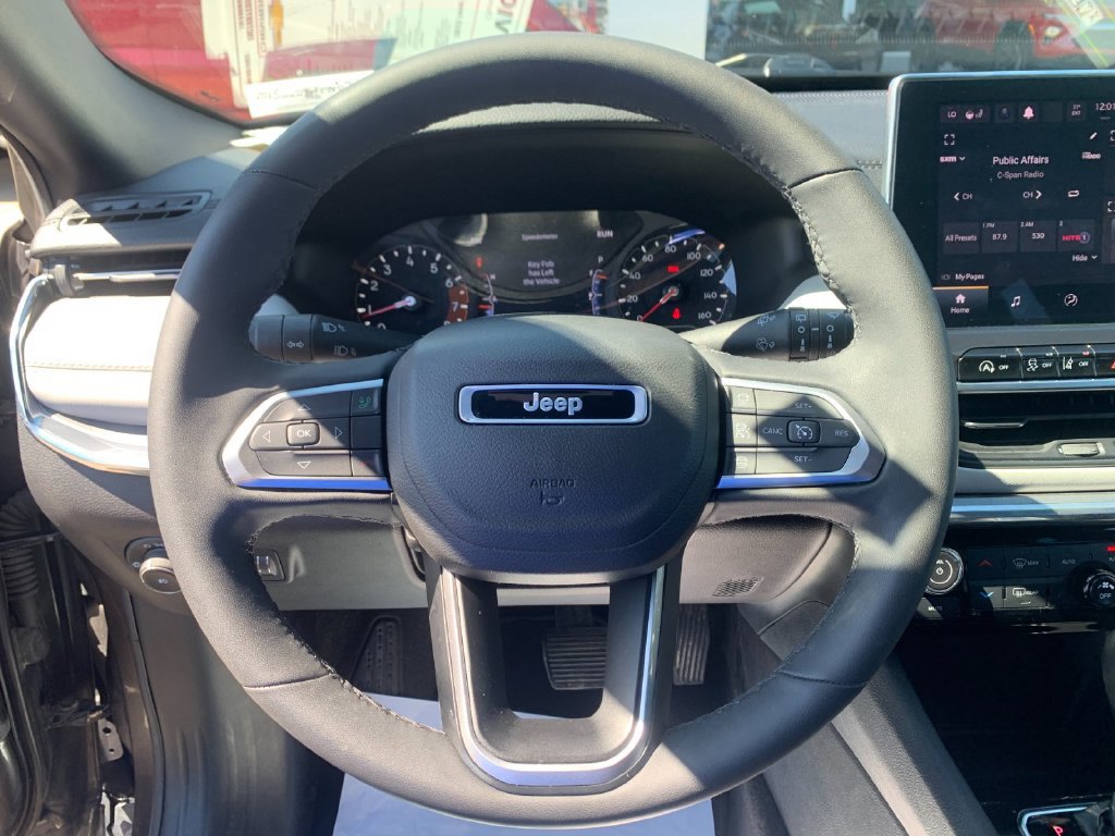 Used 2023 Jeep Compass Limited AWD/4WD image 23