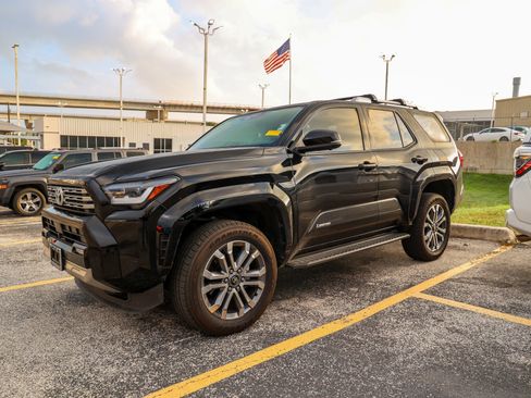 Used 2026 Toyota 4Runner Limited AWD/4WD image 3
