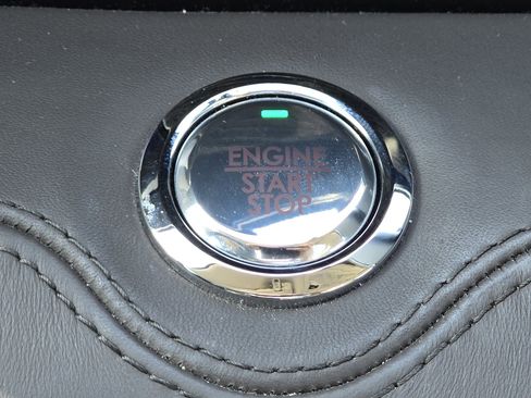 Used 2023 Lincoln Navigator Black Label AWD/4WD image 11
