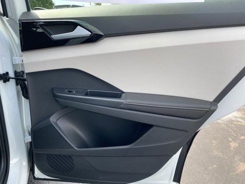New 2025 Volkswagen Taos S image 51