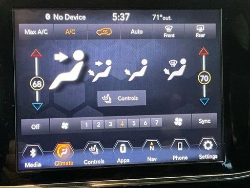 Used 2020 Jeep Grand Cherokee Limited image 23