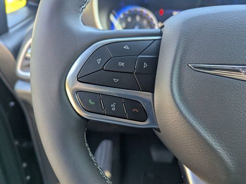New 2026 Chrysler Pacifica Select FWD image 19