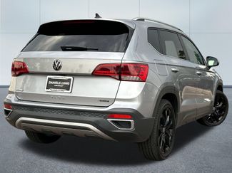 Used 2022 Volkswagen Taos SE FWD video 2