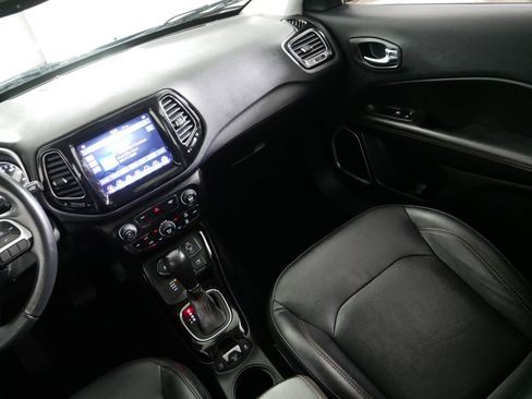 Used 2018 Jeep Compass Limited AWD/4WD image 11