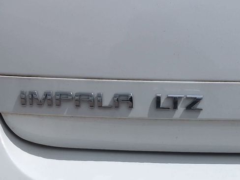 Used 2013 Chevrolet Impala LTZ FWD image 12