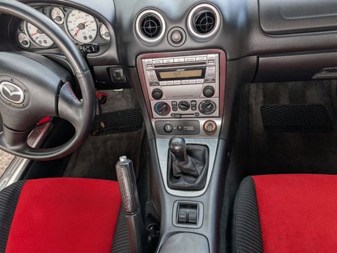 Used 2004 MAZDA MX-5 Miata MAZDASPEED image 18