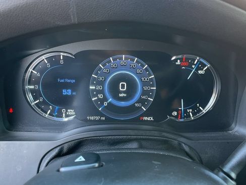 Used 2020 Cadillac Escalade ESV Premium Luxury AWD/4WD image 10