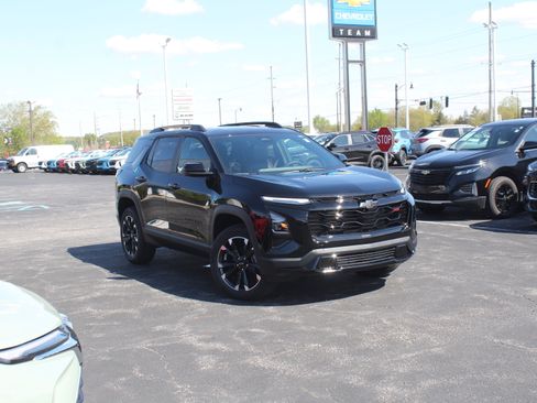 New 2026 Chevrolet Equinox RS FWD image 2