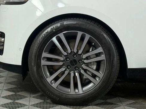 New 2026 Land Rover Range Rover SE image 14