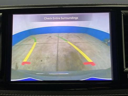 Used 2021 Chrysler Pacifica Touring-L w/ S Appearance Package FWD image 13