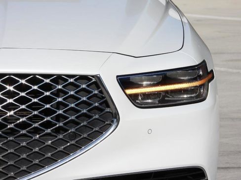 Used 2020 Genesis G90 3.3T Premium image 35