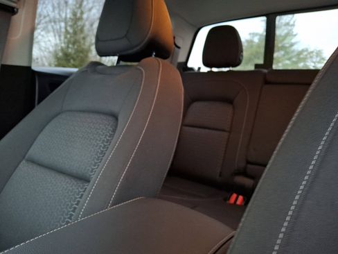 Used 2018 GMC Canyon SLE w/ SLE Convenience Package image 18