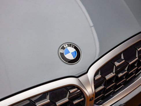 Certified 2023 BMW M340i image 9