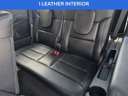 Used 2023 Ford Explorer XLT w/ Equipment Group 202A image 18