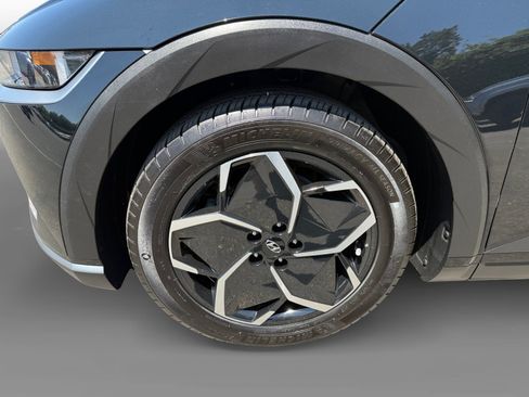 Certified 2024 Hyundai Ioniq 5 SEL RWD image 9