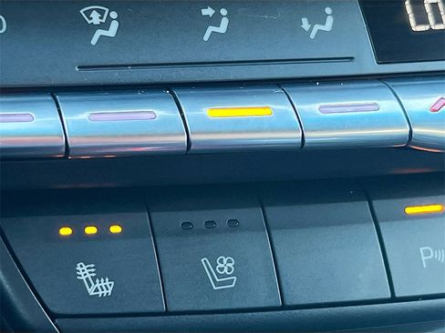 Used 2025 Cadillac CT4 Premium Luxury image 20