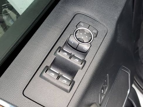 Used 2020 Ford F150 Lariat AWD/4WD image 11