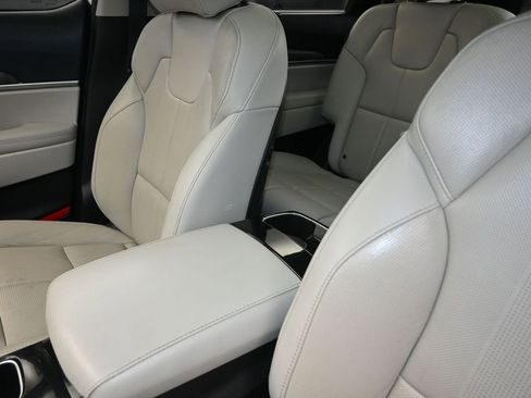 Used 2023 Kia Telluride SX FWD image 14